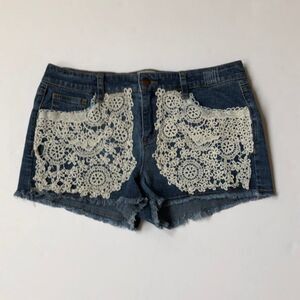 GB JR 9 Denim Blue Jean Shorts White Lace pockets fringed shorts